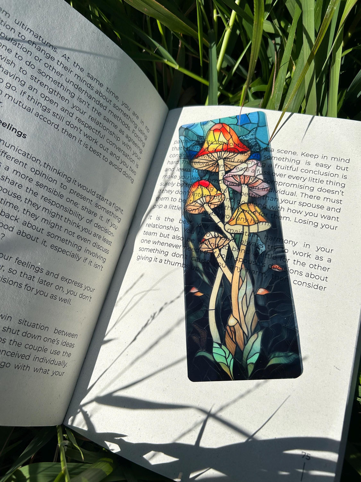 Magic Mushrooms Bookmark – Handmade Psychedelic Bookmark, Fungi Lover Gift, Unique Book Accessory for Nature Enthusiasts